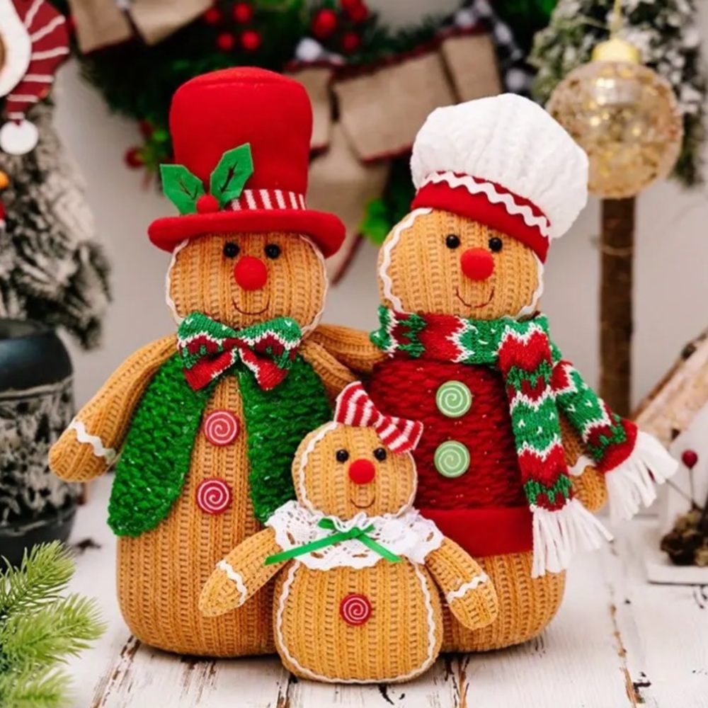Gingerbread Family Christmas Knit Plush - Picture 5 of 7